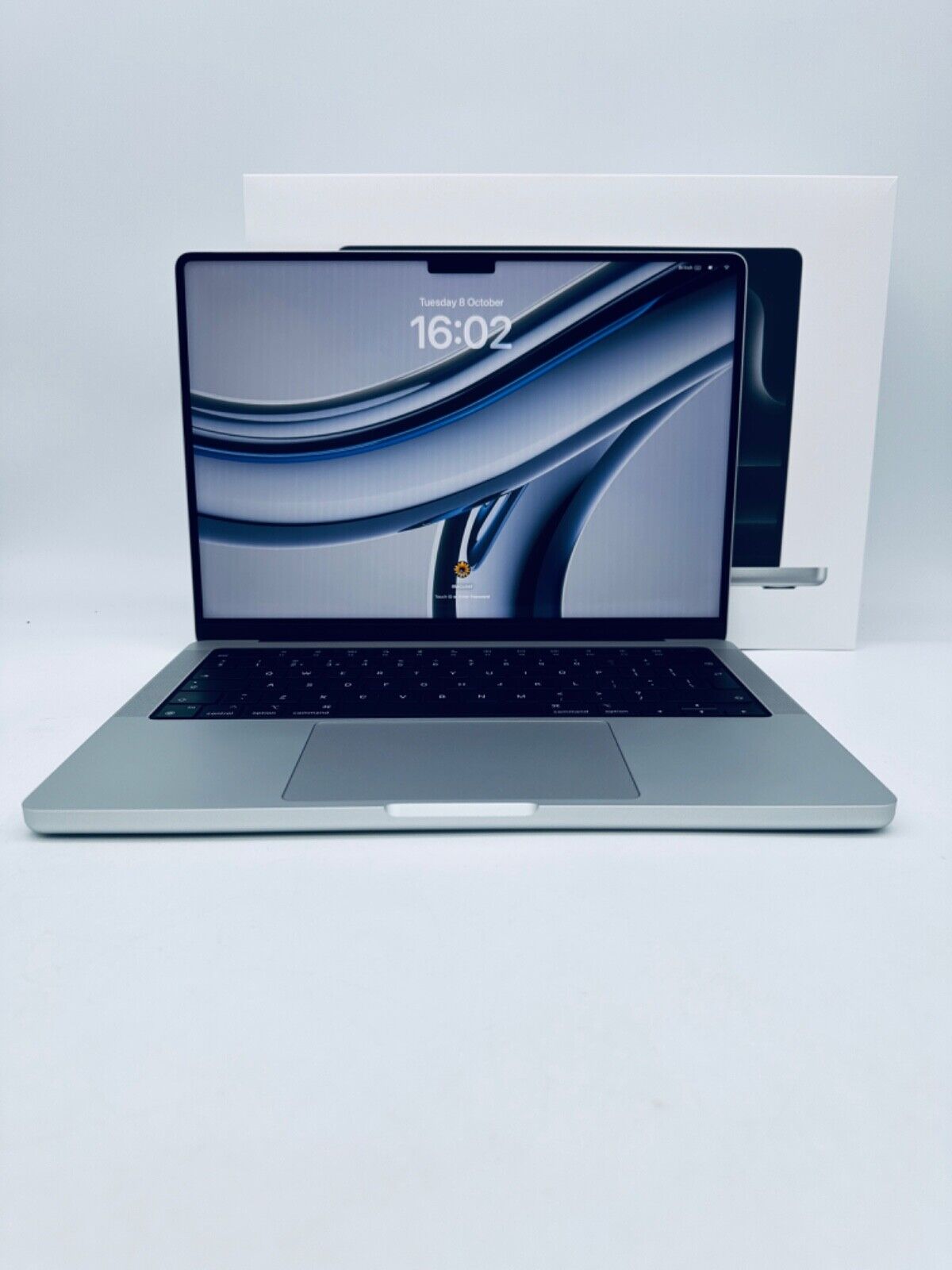 Apple MacBook Pro 14" 2023 M3 Pro 12-Core CPU 18-Core GPU 18GB 1TB SSD In Silver